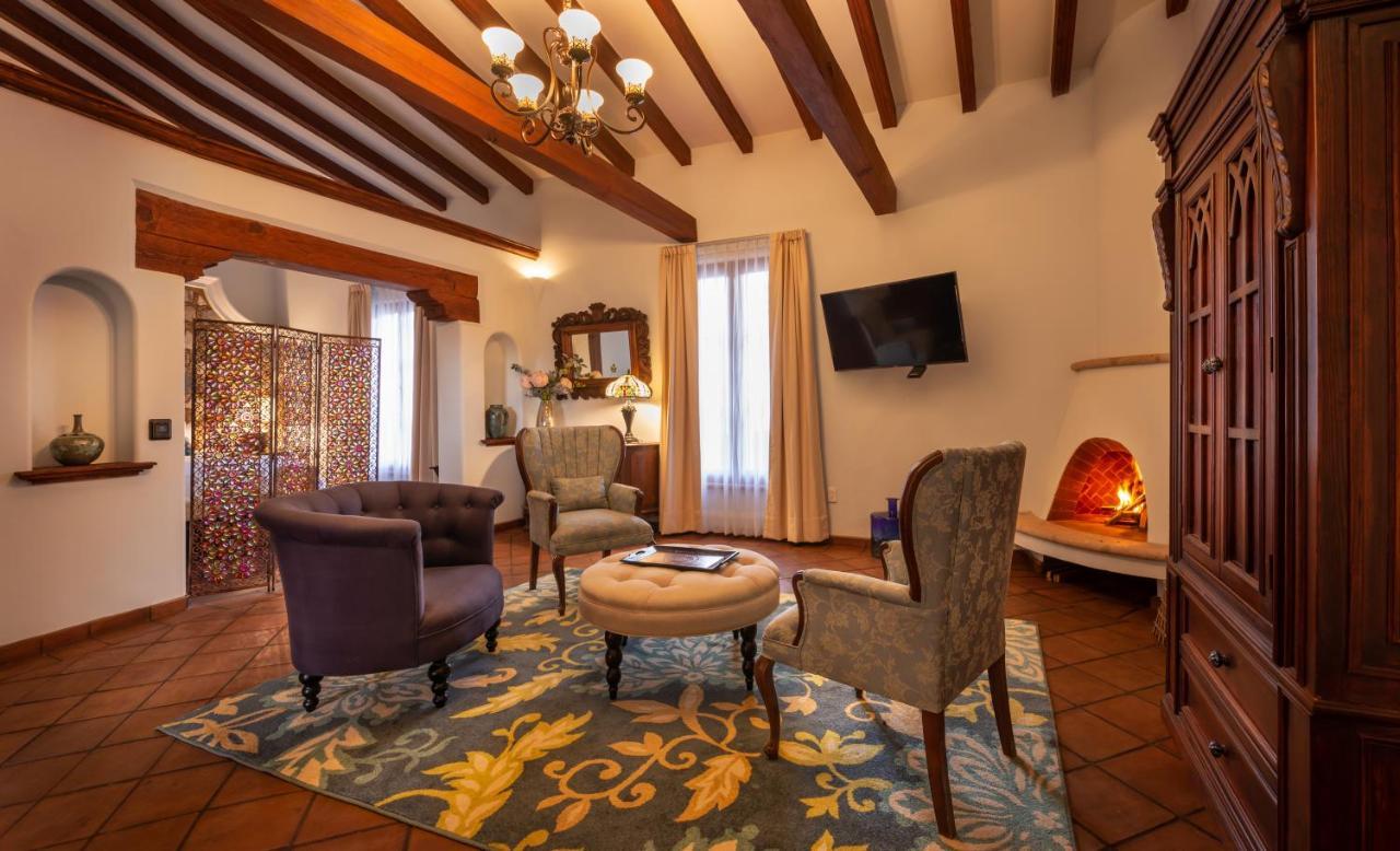 Hotel Boutique Casa Colorada Pátzcuaro Buitenkant foto